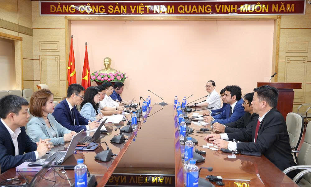 bo-truong-an-so-17799669998251639233034 Bộ trưởng Bộ Y tế Đào Hồng Lan tiếp, làm việc với Lãnh đạo cấp cao Tập đoàn Hetero Labs Limited, Ấn Độ
- Ảnh 7.