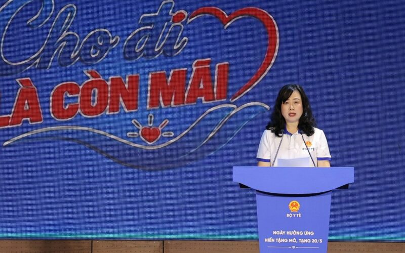 Bộ trưởng Đào Hồng Lan: “Cho đi là còn mãi” – hồi sinh những cuộc đời