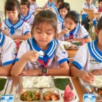 Bộ Y tế hướng dẫn xây dựng bữa ăn học đường đủ dinh dưỡng cho học sinh