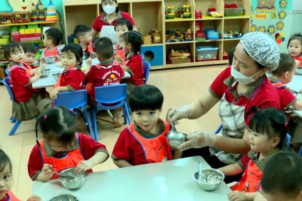 Siết chặt quản lý an toàn thực phẩm trường học: Không để thực phẩm bẩn len lỏi vào bữa ăn bán trú