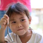 Dinh dưỡng học đường: Từ bữa ăn bán trú đến thay đổi hành vi chăm sóc trẻ