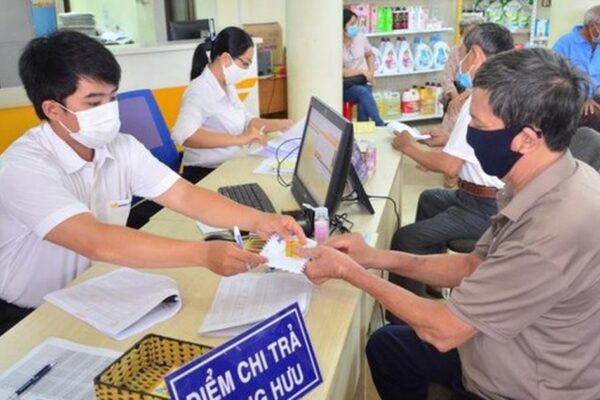 Từ 1/7, cán bộ xã già yếu hưởng trợ cấp tối thiểu 3,8 triệu đồng/tháng