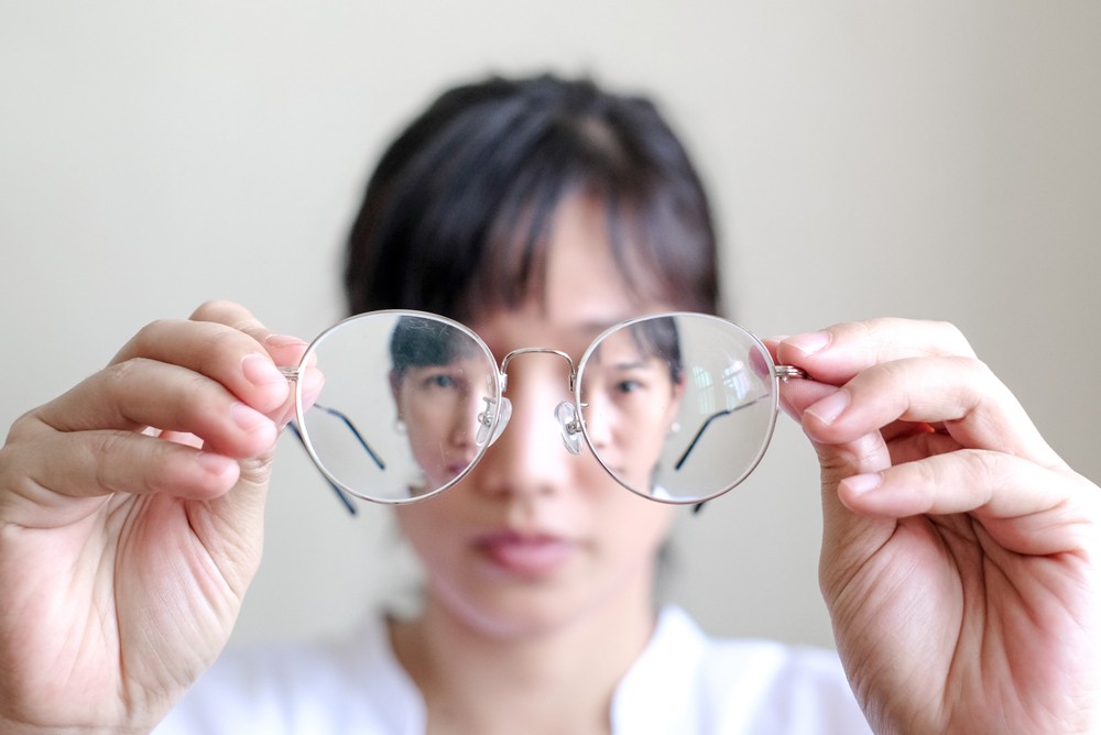 Những thói quen giúp trẻ giảm nguy cơ cận thị - Ảnh 2.