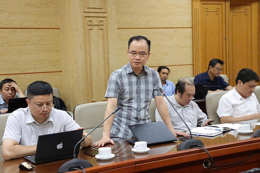 Tập trung hoàn thiện kết nối, đồng bộ dữ liệu quốc gia và chuyên ngành, tạo nền tảng cho chuyển đổi số y tế- Ảnh 5.