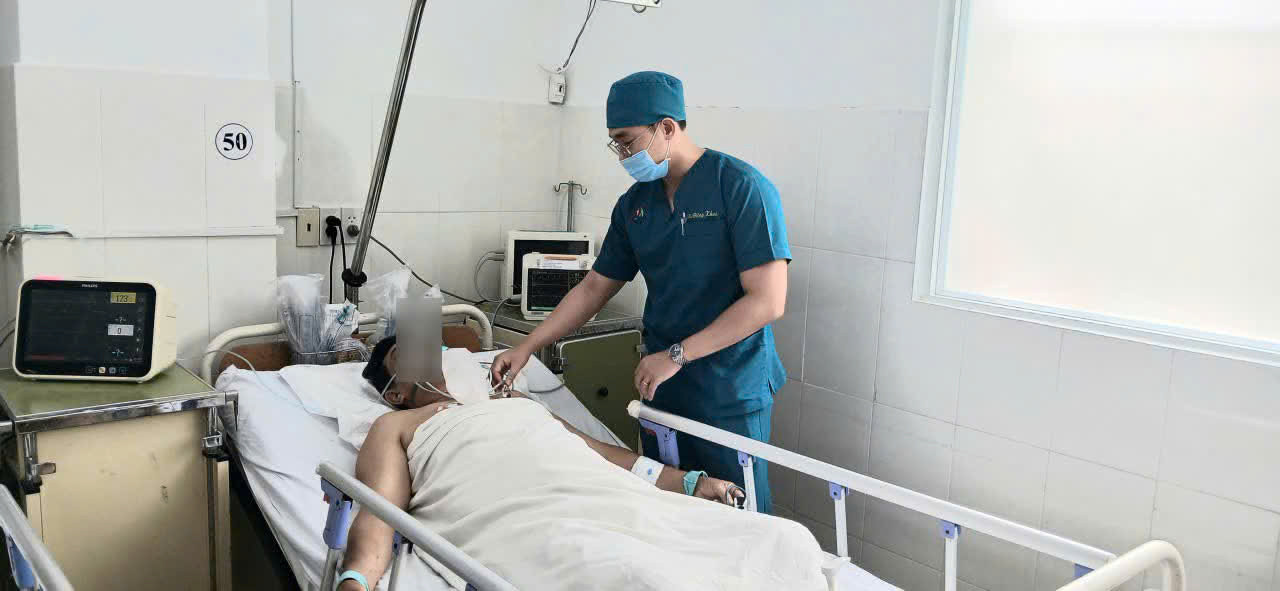 Chi tiết các khoản đãi ngộ cho bác sĩ làm việc ở Khánh Hòa- Ảnh 2.