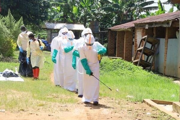 Chuyên gia nói gì về nguy cơ Ebola bùng phát thành đại dịch toàn cầu?