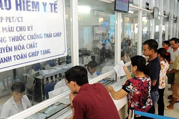 Tăng tiền đóng bảo hiểm y tế hộ gia đình khi tăng lương cơ sở từ 1/7