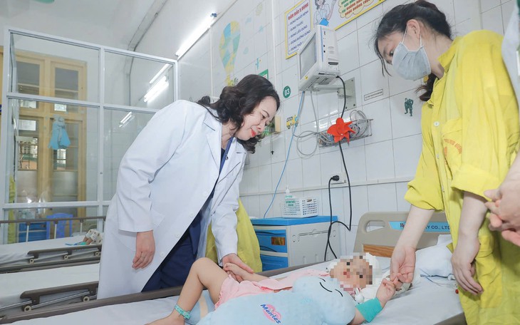 Phó Chủ tịch nước: Chăm sóc sức khỏe trẻ em chính là chuẩn bị cho tương lai tươi đẹp của đất nước
