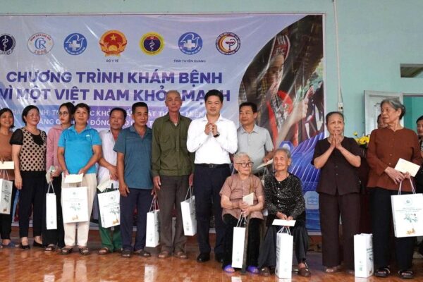 Thứ trưởng Thường trực Vũ Mạnh Hà: Mỗi hoạt động thiện nguyện đúng nhu cầu sẽ góp phần bồi đắp niềm tin với ngành y tế