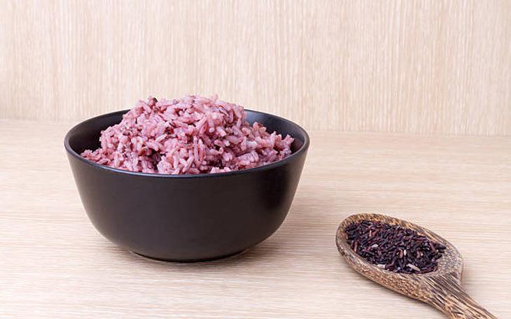 7 thói quen hàng ngày giúp kiểm soát đường huyết tự nhiên - Ảnh 3.