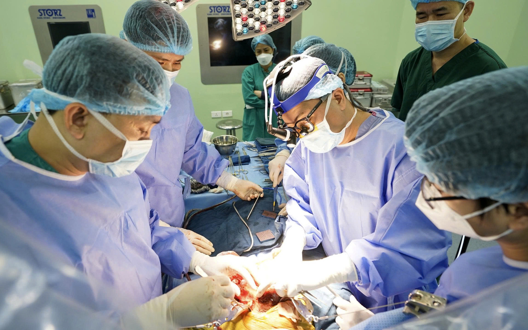 Mang Tết Thiếu nhi đủ đầy đến với những em nhỏ đang điều trị trong bệnh viện- Ảnh 9.