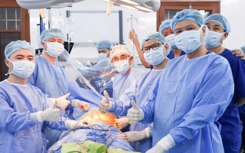 Bệnh viện Hữu nghị Việt Tiệp thực hiện ca ghép thận đầu tiên từ người hiến chết não