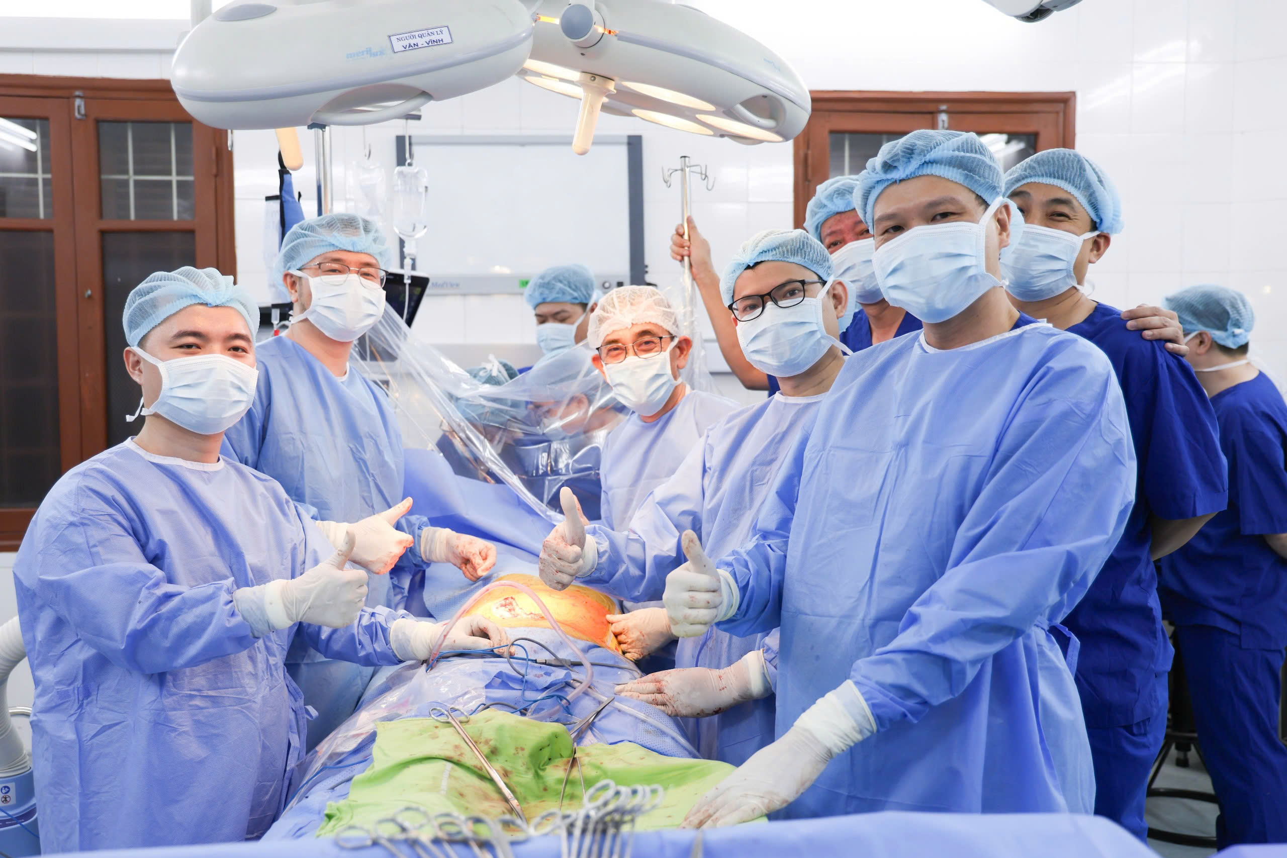 Bệnh viện Hữu nghị Việt Tiệp thực hiện ca ghép thận đầu tiên từ người hiến chết não- Ảnh 4.
