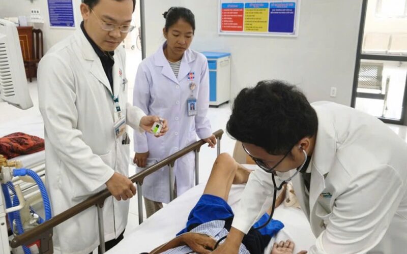 Bộ đôi ‘báo động đỏ liên viện’ và bác sĩ luân phiên cứu nhiều ca nguy kịch ở TPHCM
