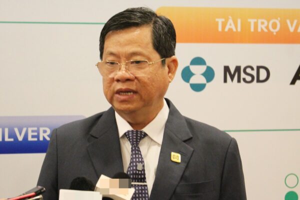 Xu hướng mới trong điều trị ung thư: Kết hợp AI và y học cổ truyền