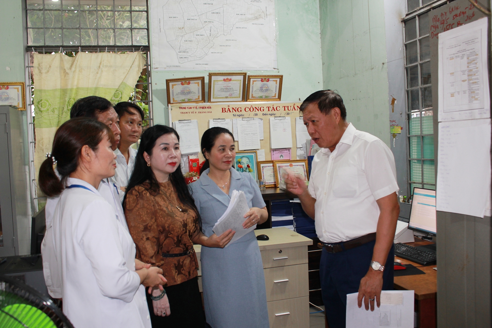Thứ trưởng Đỗ Xuân Tuyên: Đưa y tế đến gần dân, lấy phòng bệnh làm trọng tâm- Ảnh 1.