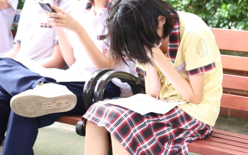 Chuyên gia cảnh báo nguy cơ rối loạn lo âu, trầm cảm do áp lực thi cử ở học sinh