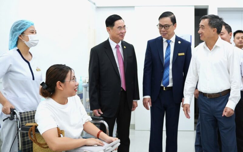 Tiêu chuẩn chất lượng nâng cao đối với bệnh viện phải lấy an toàn người bệnh làm trục xuyên suốt