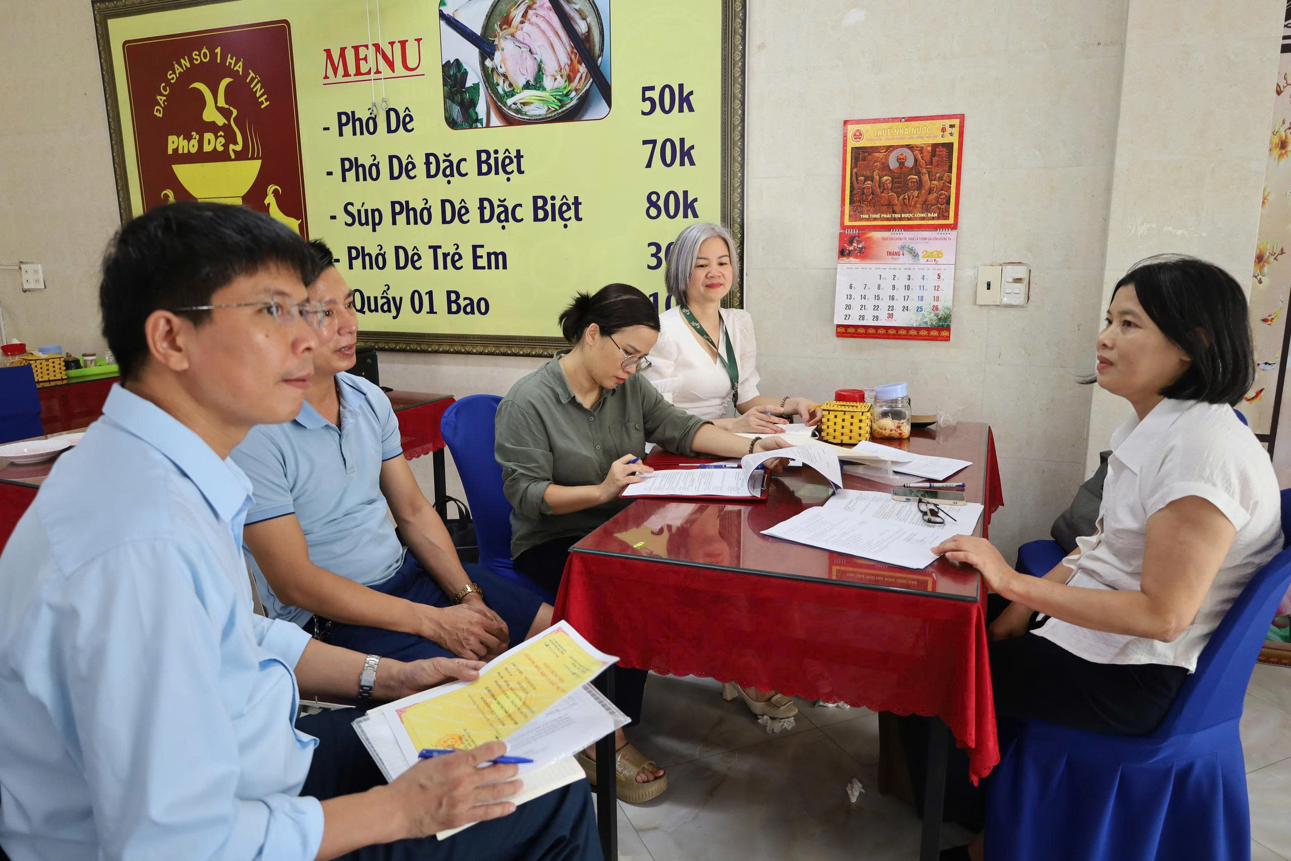 Hà Tĩnh tăng cường đảm bảo an toàn thực phẩm mùa nắng nóng- Ảnh 2.