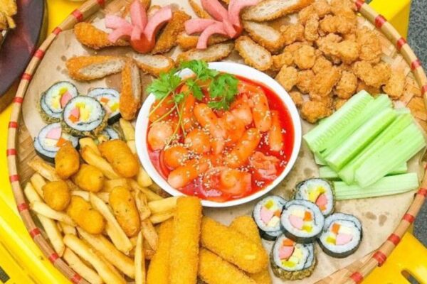 Những món ăn vặt cần hạn chế trong ngày hè