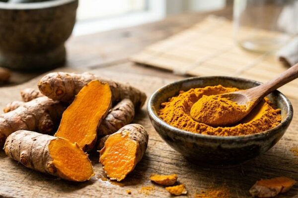 Nên ăn nghệ tươi hay nghệ khô để hấp thụ được nhiều curcumin hơn?