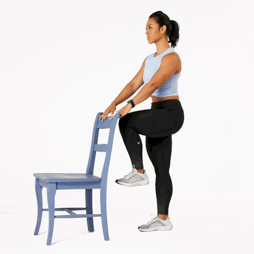 5 bài tập đơn giản giúp giảm nguy cơ té ngã - Ảnh 2.