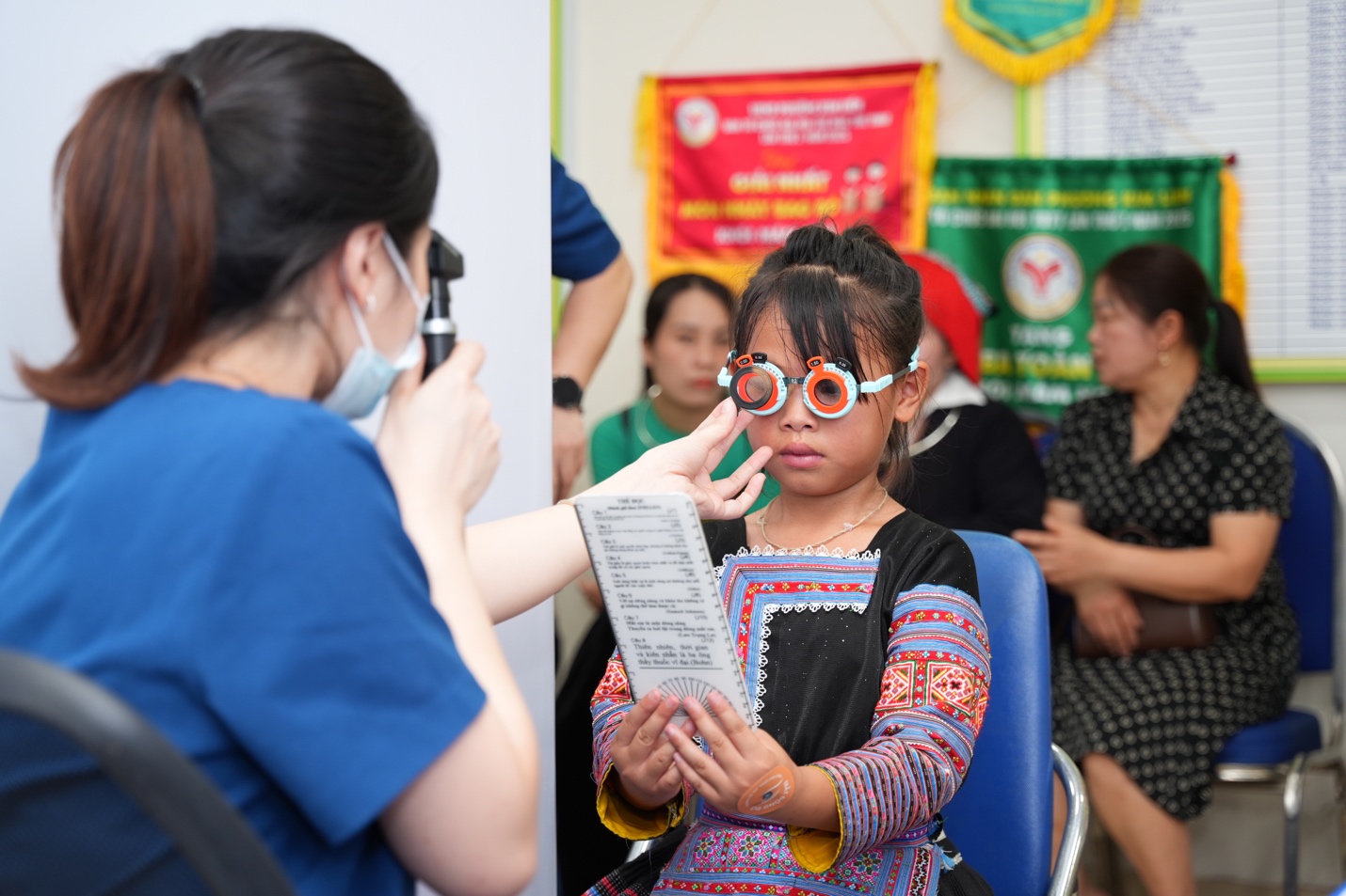 photo-1780830889475-17808308900451866724899 Phía sau những đôi mắt sáng: Khi y học được thắp sáng bằng trái tim- Ảnh 1.