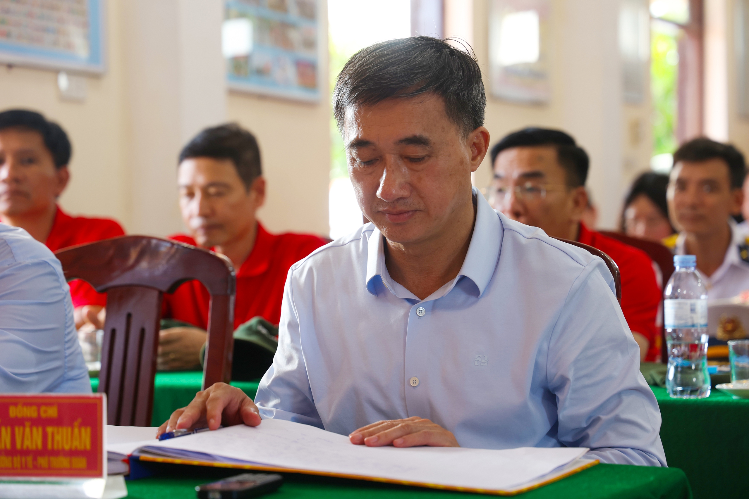 Thứ trưởng Trần Văn Thuấn: Sự cống hiến của cán bộ y tế ở Trường Sa là nguồn nội lực mạnh mẽ để phát triển hệ thống y tế biển đảo- Ảnh 15.