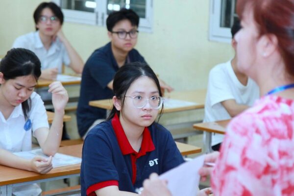 Sĩ tử thi vào lớp 10 cần chuẩn bị gì về kiến thức và tâm lý cho môn Ngữ văn?