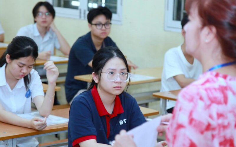 Sĩ tử thi vào lớp 10 cần chuẩn bị gì về kiến thức và tâm lý cho môn Ngữ văn?