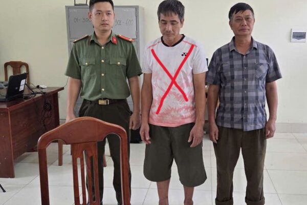 Đi đòi cưa máy, người đàn ông bị bắt trói, cướp tài sản