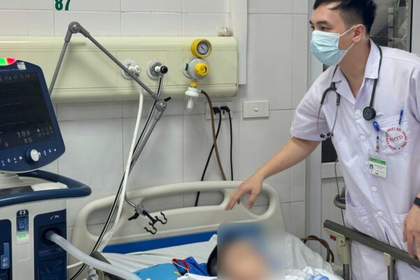 Thủy đậu biến chứng nhiễm khuẩn huyết, bé gái 6 tuổi nguy kịch
