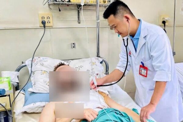 Cứu sống người nước ngoài mang nhóm máu cực hiếm bị vết thương thủng tim