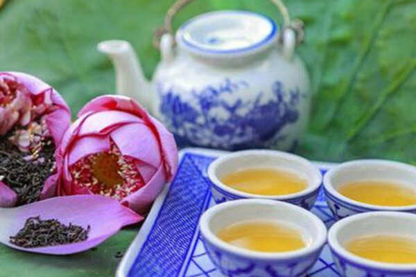Trà tâm sen – hỗ trợ cải thiện giấc ngủ nhưng ai không nên dùng?