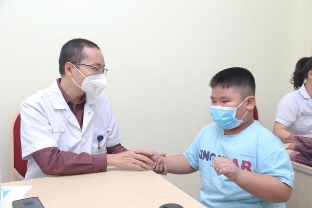 Báo động thừa cân, béo phì học đường ở Hà Nội- Ảnh 1.