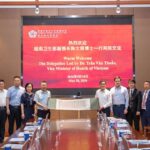Bộ Y tế Việt Nam trao đổi kinh nghiệm phát triển y dược cổ truyền tại thành phố Thành Đô