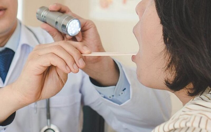 Ho có thể là dấu hiệu của nhiều bệnh lý, cách giảm ho hiệu quả