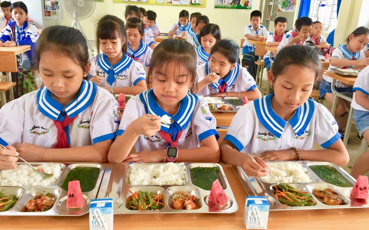 Phối hợp liên ngành tổ chức bữa ăn học đường tỉnh Điện Biên- Ảnh 2.
