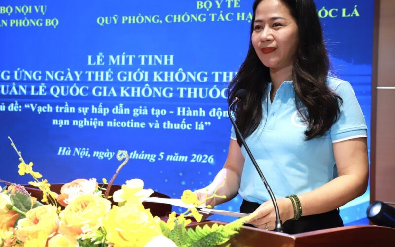 Bộ Nội vụ đề nghị cán bộ, công chức, viên chức, người lao động gương mẫu thực hiện nói không với thuốc lá