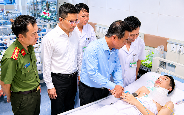 Trung tá Công an bị đâm trọng thương khi vây bắt đối tượng nghiện ma túy