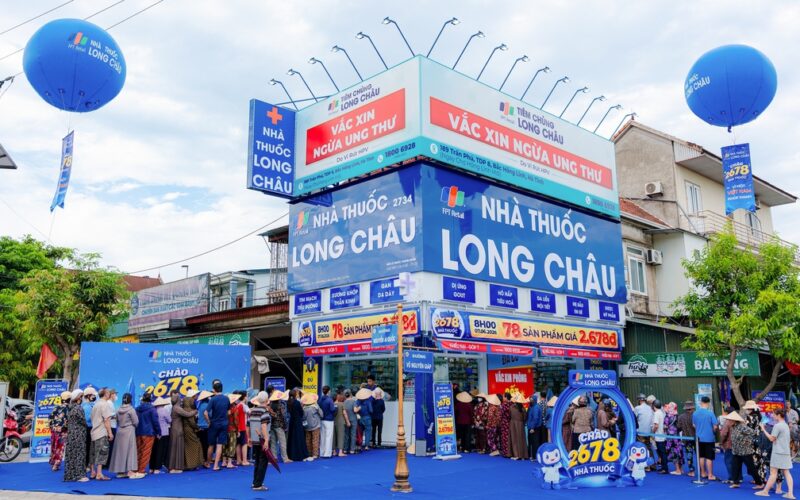 2.678 nhà thuốc trên toàn quốc – Dấu ấn gần một thập kỷ Long Châu vươn mình vì một Việt Nam khỏe mạnh