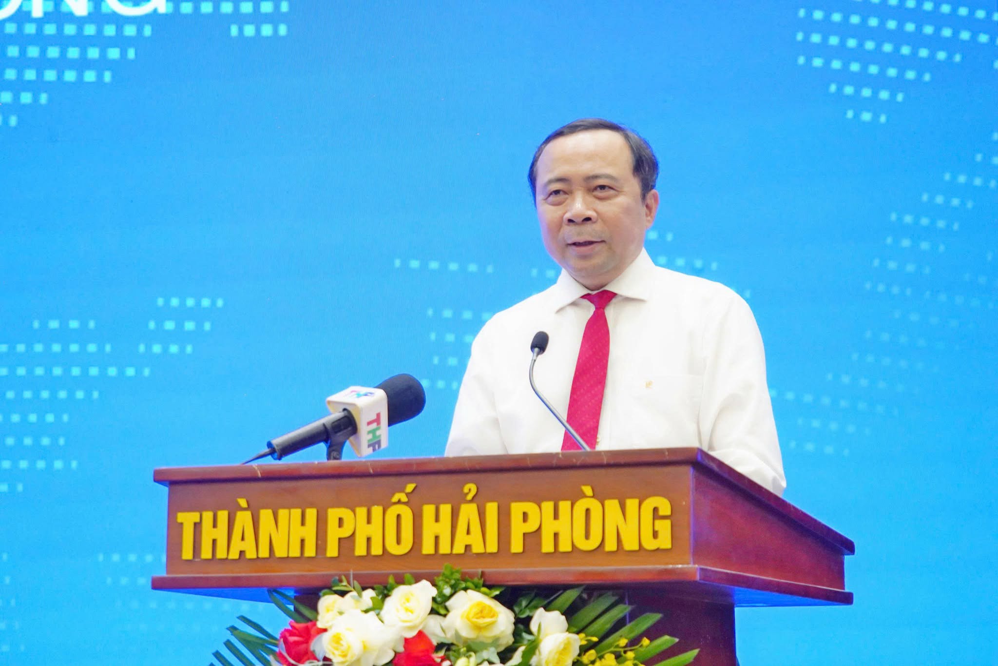 Phải chuyển từ khai thác tài nguyên sang tạo ra giá trị gia tăng để phát triển- Ảnh 1.