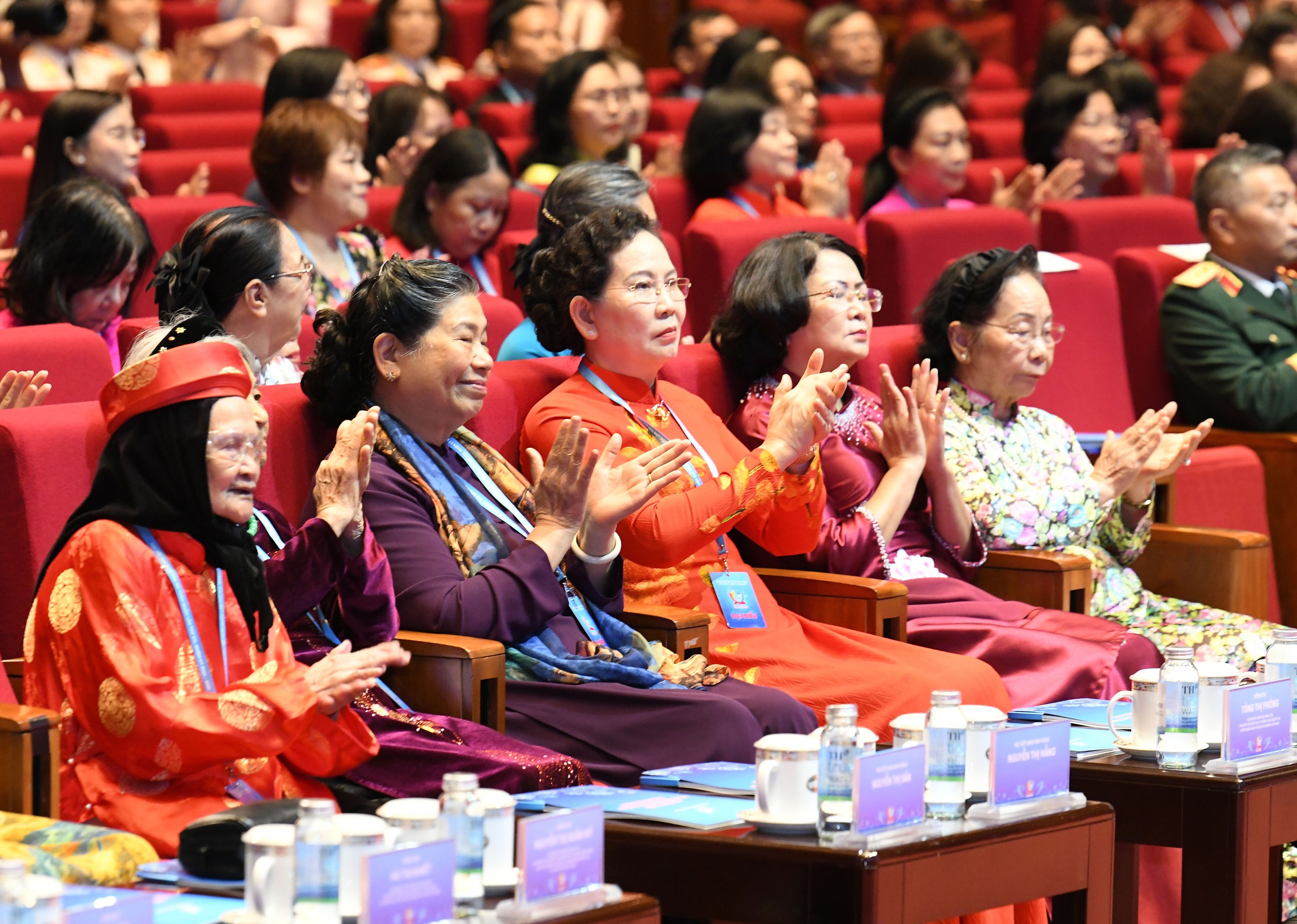 cac-dai-bieu-duk-hoi-nghi4-1781747841864269938872 Chủ tịch Quốc hội Trần Thanh Mẫn dự Đại hội đại biểu Phụ nữ toàn quốc- Ảnh 9.