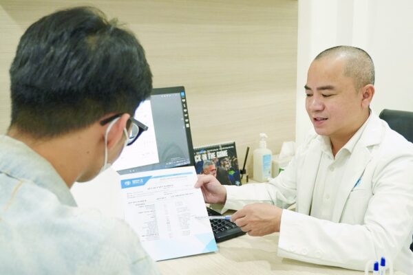 Nỗi lo bị kỳ thị khiến nhiều người đồng tính không dám nói thật với bác sĩ