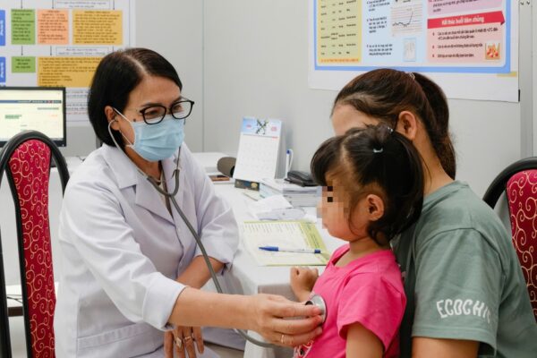 Nguy cơ bệnh dại gia tăng trong mùa nắng nóng, không chủ quan khi bị chó mèo cắn
