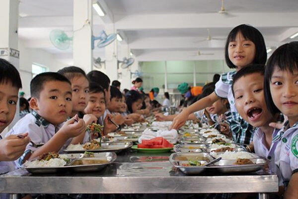 Vai trò của gia đình và nhà trường trong giáo dục dinh dưỡng cho học sinh