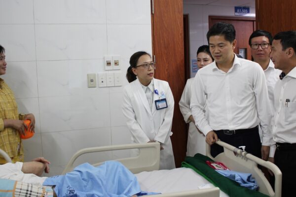 Thứ trưởng Thường trực Vũ Mạnh Hà: Nâng cao năng lực hệ thống bảo vệ và chăm sóc sức khỏe cán bộ trong giai đoạn mới