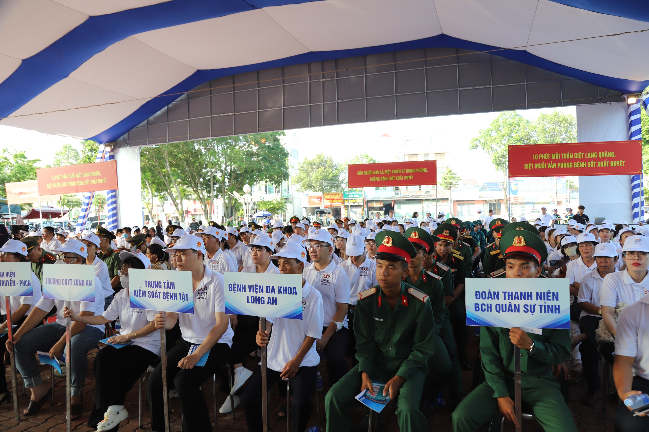 img4419-17813246357941567564909 Hơn 50.000 ca sốt xuất huyết, nguy cơ bùng phát trong mùa mưa - Ảnh 2.