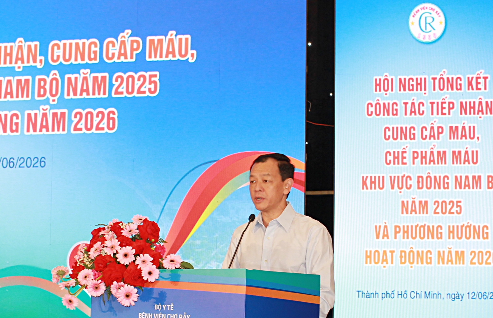 Thứ trưởng Nguyễn Tri Thức: Máu là ‘hơi thở’ của điều trị, giữ nhịp sống cho hàng triệu người bệnh- Ảnh 1.