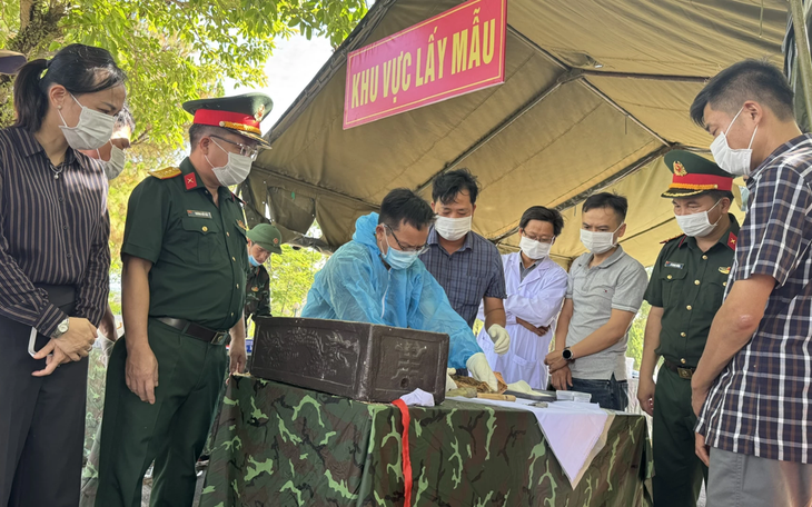 Huế triển khai lấy mẫu, số hóa thông tin 1.456 hài cốt liệt sĩ- Ảnh 3.